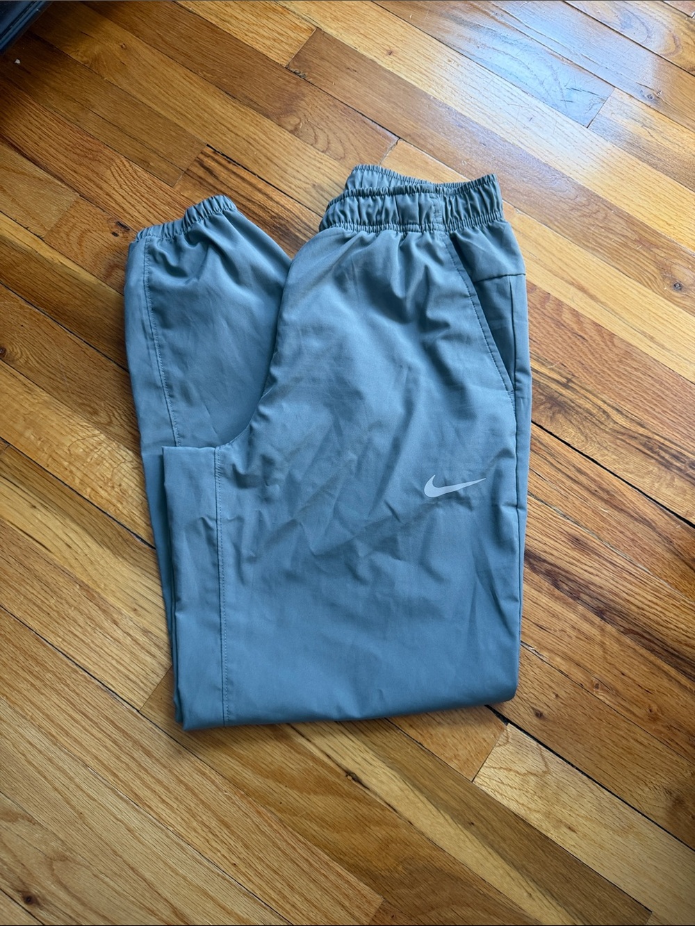 Nike Men’s Light Gray Dri-Fit Joggers - Small